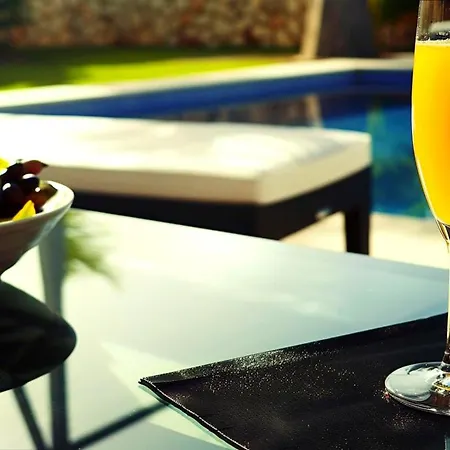 For 6 W Pool In Zakynthos Villa